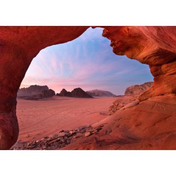 Lais Puzzle - Blick durch einen roten Steinbogen in die wunderschöne Abenddämmerung in der Wüste Wadi Rum in Jordanien - 1.000 Teile