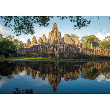 Lais Puzzle - Die spektakuläre Spiegelung des Bayon, eines Bergtempels, der den Berg Meru, das Zentrum des Universums in der hinduistischen und buddhistischen Kosmologie, darstellen soll, Siem Reap in Kambodscha - 1.000 Teile