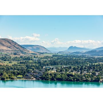 Lais Puzzle - Landschaft mit Blick auf das Feriengebiet des Kalamalka-Sees und die Rocky Mountains in British Columbia, Kanada - 1.000 Teile