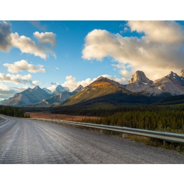 Lais Puzzle - Eine Straße in Kananaskis in den kanadischen Rocky Mountains, in der Nähe von Canmore, Alberta, Kanada - 40, 100, 200, 500, 1.000 & 2.000 Teile