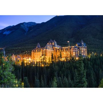 Lais Puzzle - Fairmont Banff Springs Luxushotel mit Beleuchtung in den kanadischen Rockies im Banff National Park - 1.000 Teile