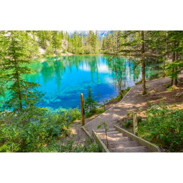 Lais Puzzle - Majestätischer Bergsee in Kanada - 2.000 Teile