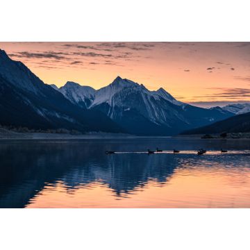 Lais Puzzle - Kanadische Rockies mit farbenfrohem Himmel und einem Schwarm Krickenten auf dem Medicine Lake im Jasper National Park - 2.000 Teile