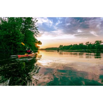Lais Puzzle - Seekajakfahrer paddeln an einem Sommerabend auf dem Long Pond auf den Toronto Islands in die untergehende Sonne - 2.000 Teile