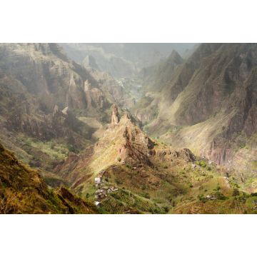 Lais Puzzle - Santo Antao, Kap Verde. Berggipfel im trockenen Xo-Xo-Tal - 2.000 Teile