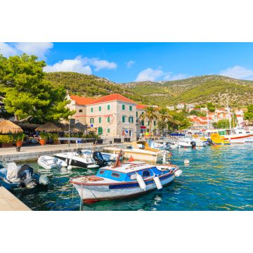Lais Puzzle - Fischerboot im Hafen von Bol, Insel Brac, Kroatien - 2.000 Teile