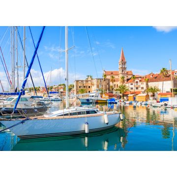 Lais Puzzle - Segelboote vor Anker im Hafen von Milna an einem sonnigen Sommertag, Insel Brac, Dalmatien, Kroatien - 1.000 Teile