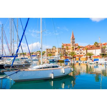 Lais Puzzle - Segelboote vor Anker im Hafen von Milna an einem sonnigen Sommertag, Insel Brac, Dalmatien, Kroatien - 2.000 Teile