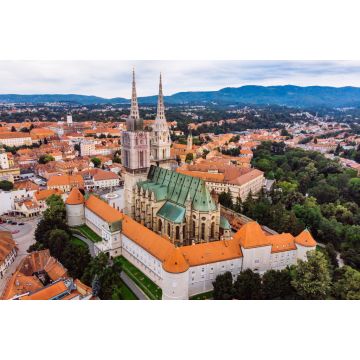 Lais Puzzle - Die Kathedrale von Zagreb - eine alte gotische Kirche in Europa - 2.000 Teile