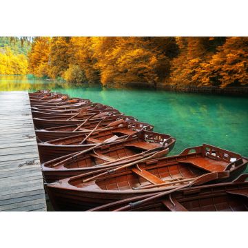 Lais Puzzle - Boote parken am Pier mit türkisfarbener Seenlandschaft im Nationalpark Plitvicer Seen, UNESCO-Welterbe - 1.000 Teile