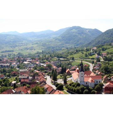 Lais Puzzle - Pfarrkirche der Himmelfahrt der Jungfrau Maria und Franziskanerkloster in Klanjec, Kroatien - 2.000 Teile