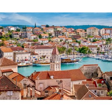 Lais Puzzle - Hochformatige Ansicht der Altstadt von Trogir, Kroatien, im Vordergrund, die neueren Gebäude auf dem Festland. An der zentralen Adriaküste - 40, 100, 200, 500, 1.000 & 2.000 Teile