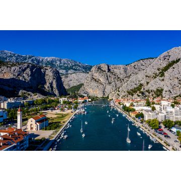Lais Puzzle - Omis in Kroatien aus der Luft - Die Stadt Omis von oben - 2.000 Teile