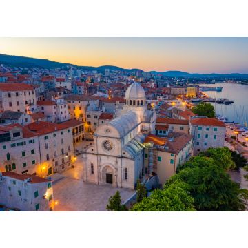 Lais Puzzle - Luftaufnahme der Kathedrale des Heiligen Jakobus und der Uferpromenade von Sibenik, Kroatien, bei Sonnenaufgang - 1.000 Teile