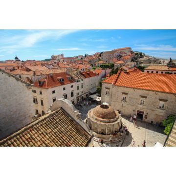 Lais Puzzle - Der berühmte Onofrio-Brunnen in der Innenstadt von Dubrovnik, Blick von der Stadtmauer - 2.000 Teile