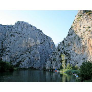 Lais Puzzle - Gebirge und der Fluss Cetina bei Omis, Kroatien - 40, 100, 200, 500, 1.000 & 2.000 Teile