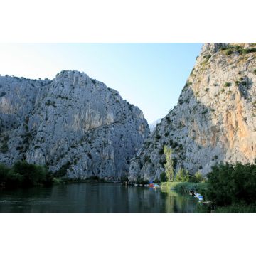 Lais Puzzle - Gebirge und der Fluss Cetina bei Omis, Kroatien - 2.000 Teile
