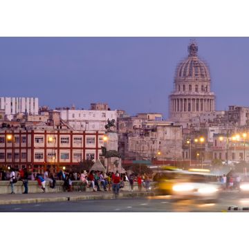 Lais Puzzle - Havanna bei Sonnenuntergang mit Verkehrsampeln und Blick auf das Capitol - 1.000 Teile