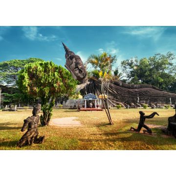 Lais Puzzle - Erstaunliche Aussicht auf Mythologie und religiöse Statuen im Wat Xieng Khuan Buddha Park. Vientiane, Laos - 1.000 Teile