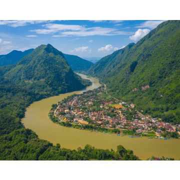 Lais Puzzle - Luftaufnahme des Dorfes Nong Khiaw. Nord-Laos. Südostasien - 40, 100, 200, 500, 1.000 & 2.000 Teile