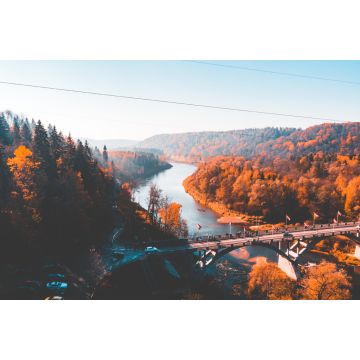 Lais Puzzle - Luftaufnahme der Sigulda-Brücke und der Seilbahn über den Fluss Gauja im goldenen Herbst in Lettland - 2.000 Teile