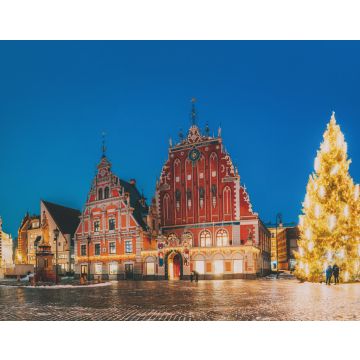 Lais Puzzle - Riga, Lettland. Panorama des Rathausplatzes, beliebter Platz mit berühmten Wahrzeichen in der Nachtbeleuchtung in der Winterdämmerung - 40, 100, 200, 500, 1.000 & 2.000 Teile