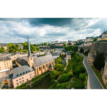 Lais Puzzle - Panoramablick auf die Stadt Luxemburg, an einem bewölkten Tag - 2.000 Teile