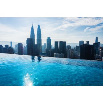 Lais Puzzle - Swimmingpool auf dem Hoteldach mit schönem Blick auf die Stadt. Kuala Lumpur - 2.000 Teile