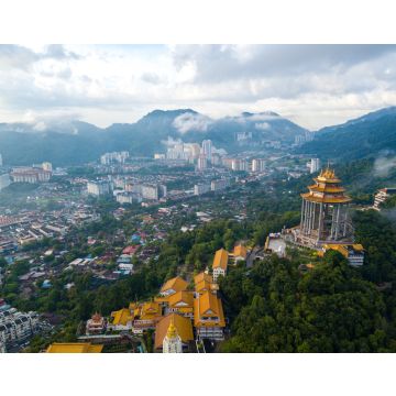 Lais Puzzle - Luftaufnahme des Kek Lok Si-Tempels auf der Insel Penang, Malaysia - 40, 100, 200, 500, 1.000 & 2.000 Teile