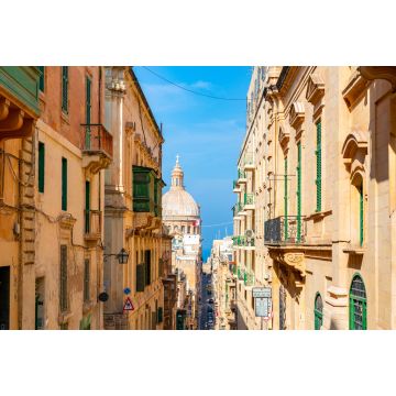 Lais Puzzle - Schöne enge Gassen der Altstadt von Valletta auf Malta - 2.000 Teile