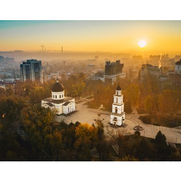 Lais Puzzle - Sonnenaufgang in Chisinau, Republik Moldau - 40, 100, 200, 500, 1.000 & 2.000 Teile