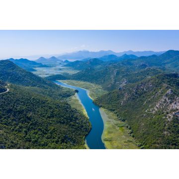 Lais Puzzle - Panoramablick auf den Skadar-See in Montenegro, berühmter touristischer Ort mit Fluss und Bergen - 2.000 Teile