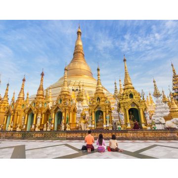 Lais Puzzle - Familie burmesischen Menschen beten Respekt vor Shwedagon große goldene Pagode heiligsten buddhistischen Pagode in Rangun, Myanmar (Burma) - 40, 100, 200, 500, 1.000 & 2.000 Teile