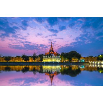 Lais Puzzle - Nachtansicht des Mandalay-Palastes in Myanmar - 2.000 Teile