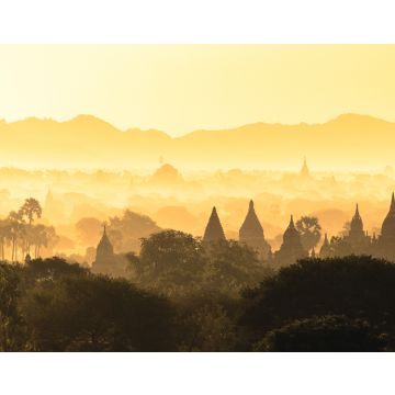 Lais Puzzle - Malerischer, nebliger Sonnenaufgang über Bagan in Myanmar. Bagan ist eine alte Stadt mit Tausenden von historischen buddhistischen Tempeln und Stupas - 40, 100, 200, 500, 1.000 & 2.000 Teile