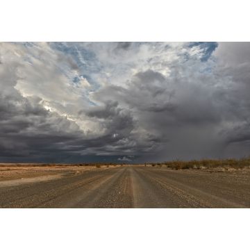 Lais Puzzle - Schotterstraße mit stürmischem Himmel, auf dem Weg in die Wüste Namibias. Sossuvlei - 2.000 Teile