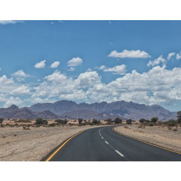 Lais Puzzle - Asphaltstraße mit Bergen am Horizont, Namibia - 40, 100, 200, 500, 1.000 & 2.000 Teile