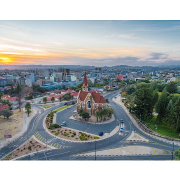 Lais Puzzle - Luftaufnahme des historischen Wahrzeichens, der Christuskirche, bei Sonnenuntergang in Windhoek, der Hauptstadt und größten Stadt Namibias - 40, 100, 200, 500, 1.000 & 2.000 Teile