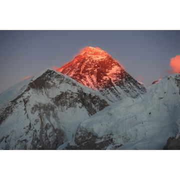 Lais Puzzle - Everest. Rote Strahlen der Sonne. Berglandschaft. Nepal - 2.000 Teile