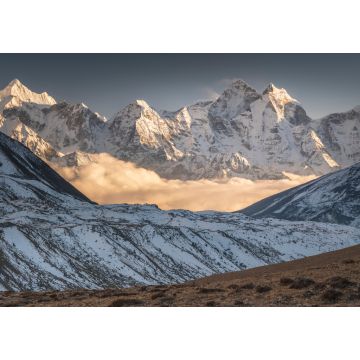 Lais Puzzle - Lichtwolken zwischen Schneegipfeln im Khumbu-Tal in Nepal - 1.000 Teile