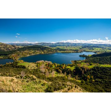 Lais Puzzle - Panorama des Tutira Lake, Hawke's Bay, Neuseeland - 2.000 Teile