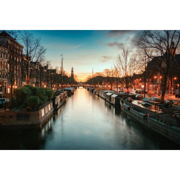 Lais Puzzle - Hausboote in der Prinsengracht im alten Zentrum von Amsterdam mit der Turmspitze des Westertoren im Hintergrund bei Sonnenuntergang - 2.000 Teile