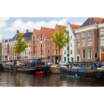 Lais Puzzle - Historische Schiffe, Grachtenhäuser und Lagerhäuser am Hoge der aa-Kanal in Groningen, Niederlande - 2.000 Teile