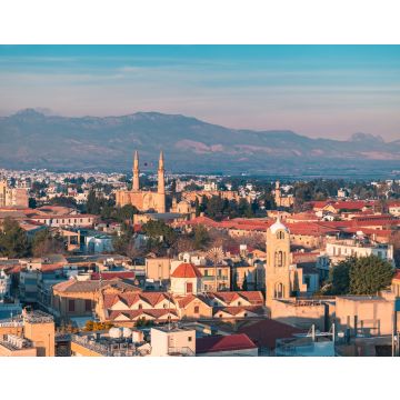 Lais Puzzle - Schöner Blick aus der Luft auf die Altstadt von Nikosia, Nordzypern und die Selimiye-Moschee in Zypern - 40, 100, 200, 500, 1.000 & 2.000 Teile