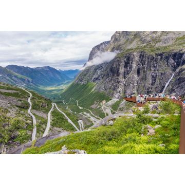 Lais Puzzle - Aussichtspunkt und Pass am Trollstigen entlang der nationalen Panoramastraße Geiranger Trollstigen More og Romsdal in Norwegen - 2.000 Teile