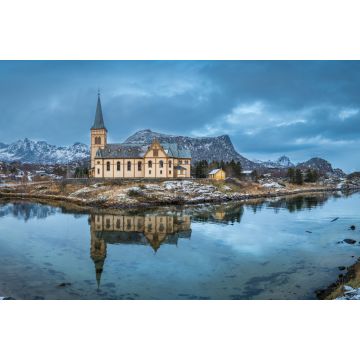 Lais Puzzle - Berühmte vaganische Kirche in Kabelvag, Norwegen - 2.000 Teile