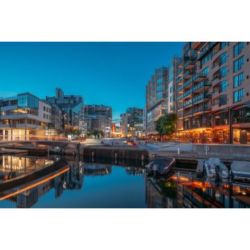 Lais Puzzle - Oslo, Norwegen. Nachtansicht Böschung und mehrstöckige Wohnhäuser in Aker Brygge Bezirk - 2.000 Teile