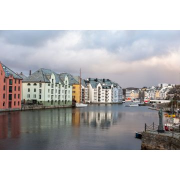 Lais Puzzle - Der Innenhafen von Ålesund von der Hellebrua-Brücke aus, Møre og Romsdal, Norwegen - 2.000 Teile