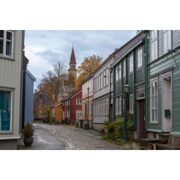 Lais Puzzle - Alte Holzhäuser säumen Nedre Bakklandet, Bakklandet, Trondheim, Trøndelag, Norwegen - 2.000 Teile
