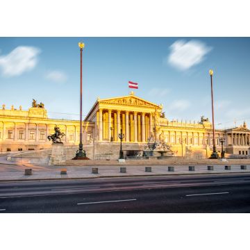 Lais Puzzle - Österreichisches Parlamentsgebäude mit Athena-Statue an der Fassade in Wien bei Sonnenaufgang - 1.000 Teile